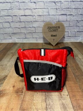 HEB Insulated Canvas Zipper Cooler Lunch Bag 
I cannot confirm this is brand new